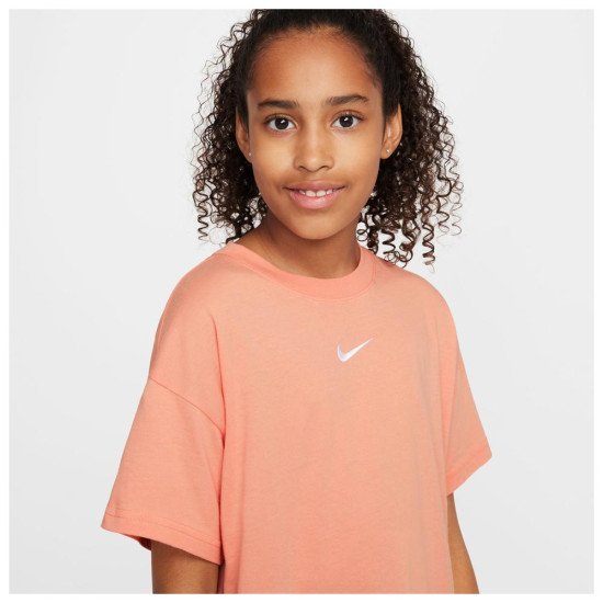 Nike Παιδική κοντομάνικη μπλούζα Sportswear Essential Nike Παιδική κοντομάνικη μπλούζα Sportswear Essential